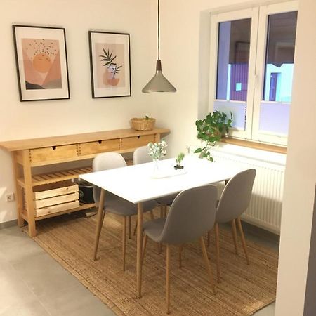 Ferienwohnung Rotes Haus شنايتاتش المظهر الخارجي الصورة
