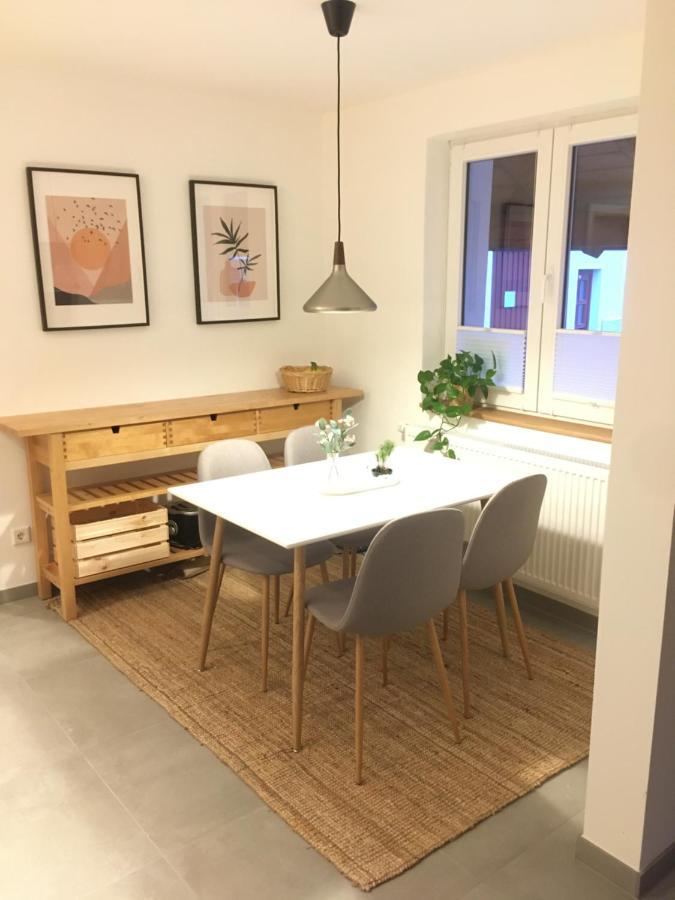 Ferienwohnung Rotes Haus شنايتاتش المظهر الخارجي الصورة